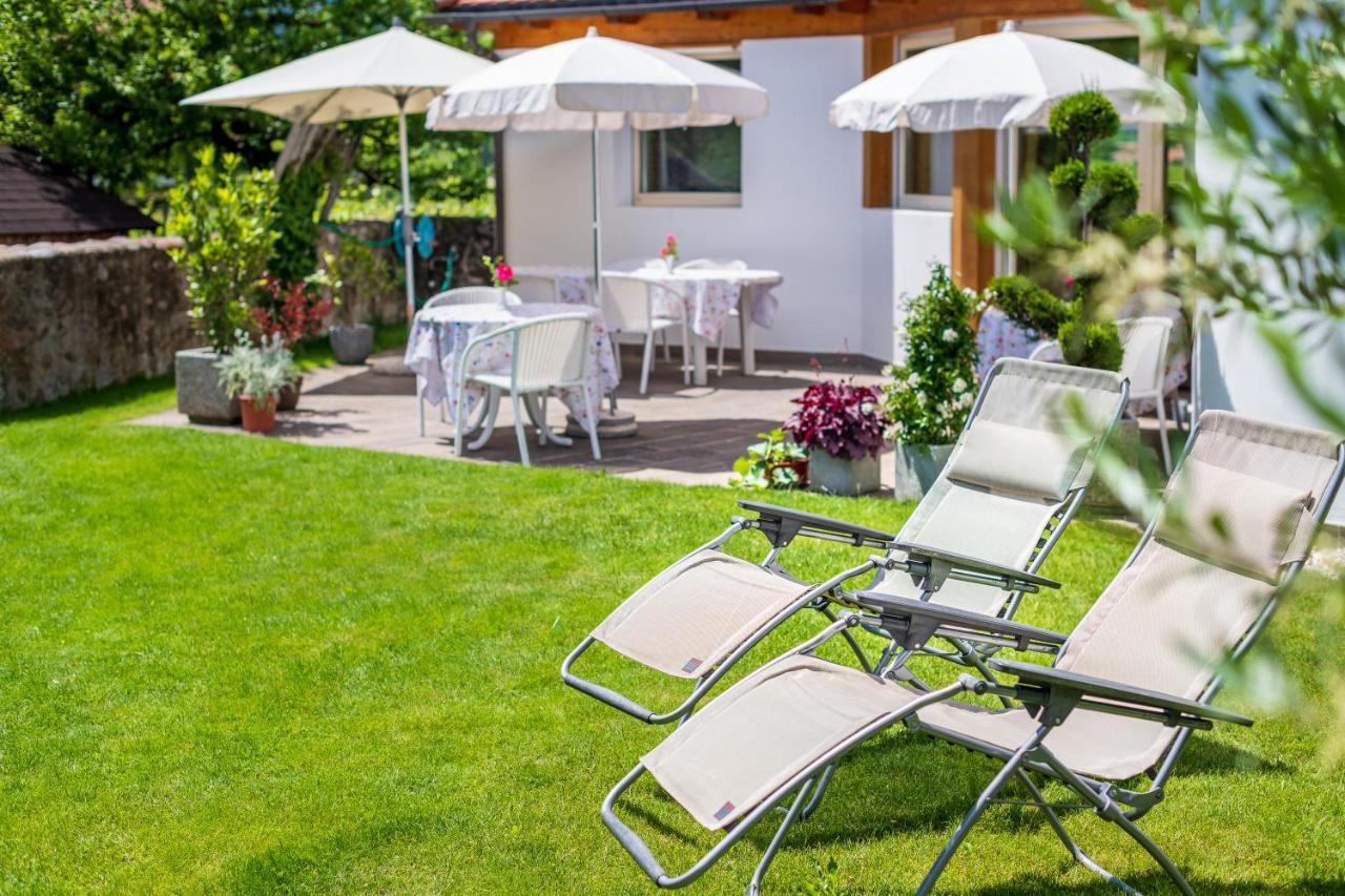 Haus Oberhofer Bed & Breakfast Cornaiano Bagian luar foto