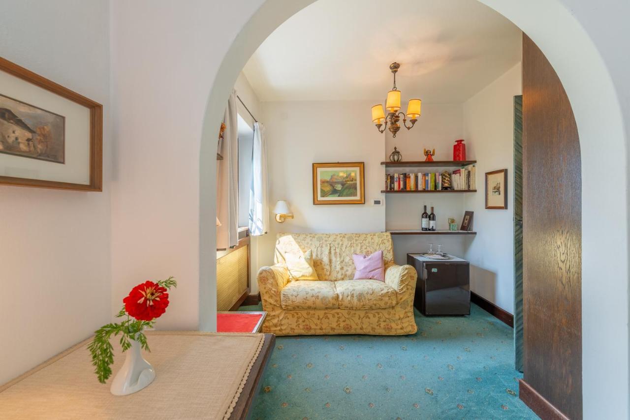 Haus Oberhofer Bed & Breakfast Cornaiano Bagian luar foto
