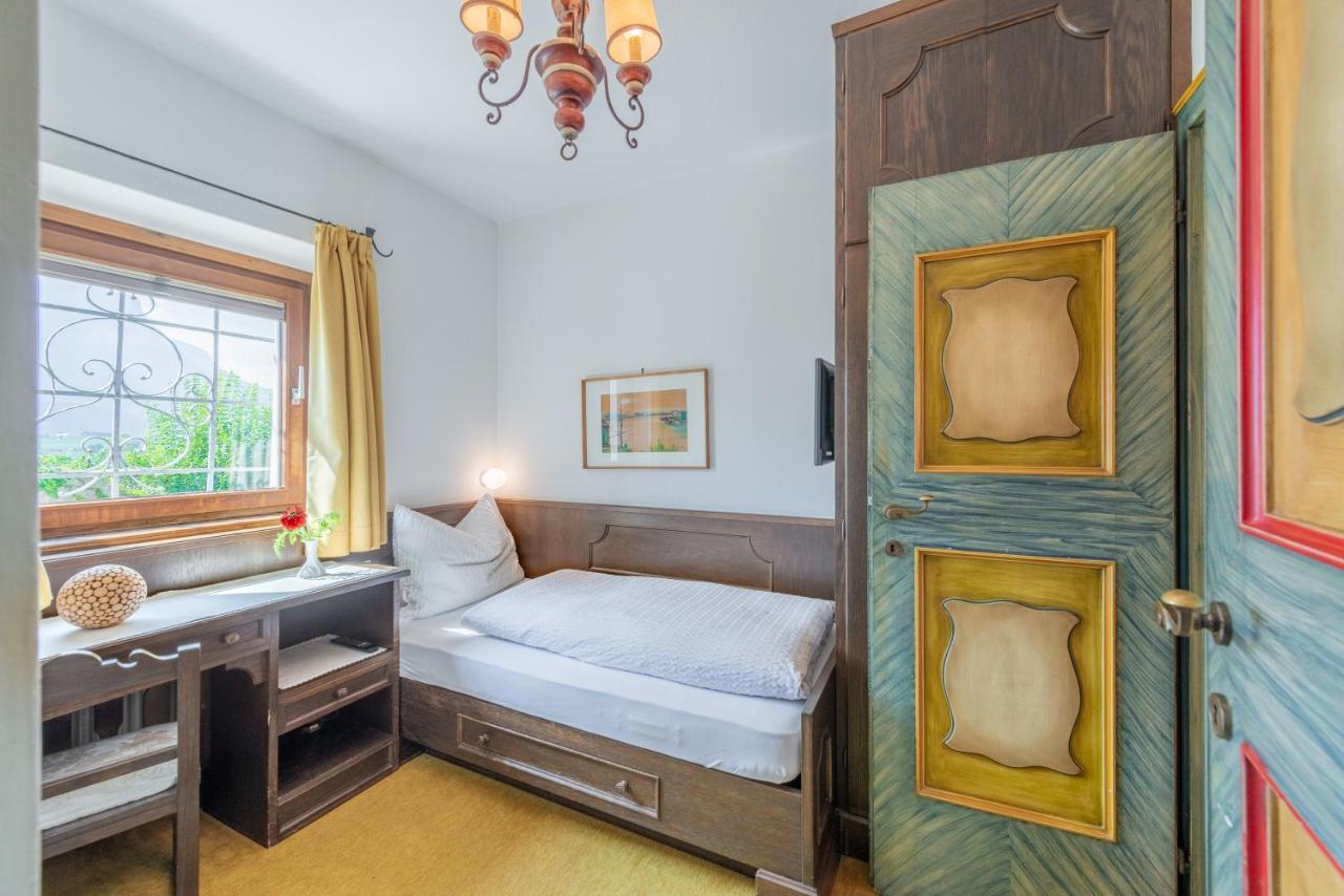 Haus Oberhofer Bed & Breakfast Cornaiano Ruang foto