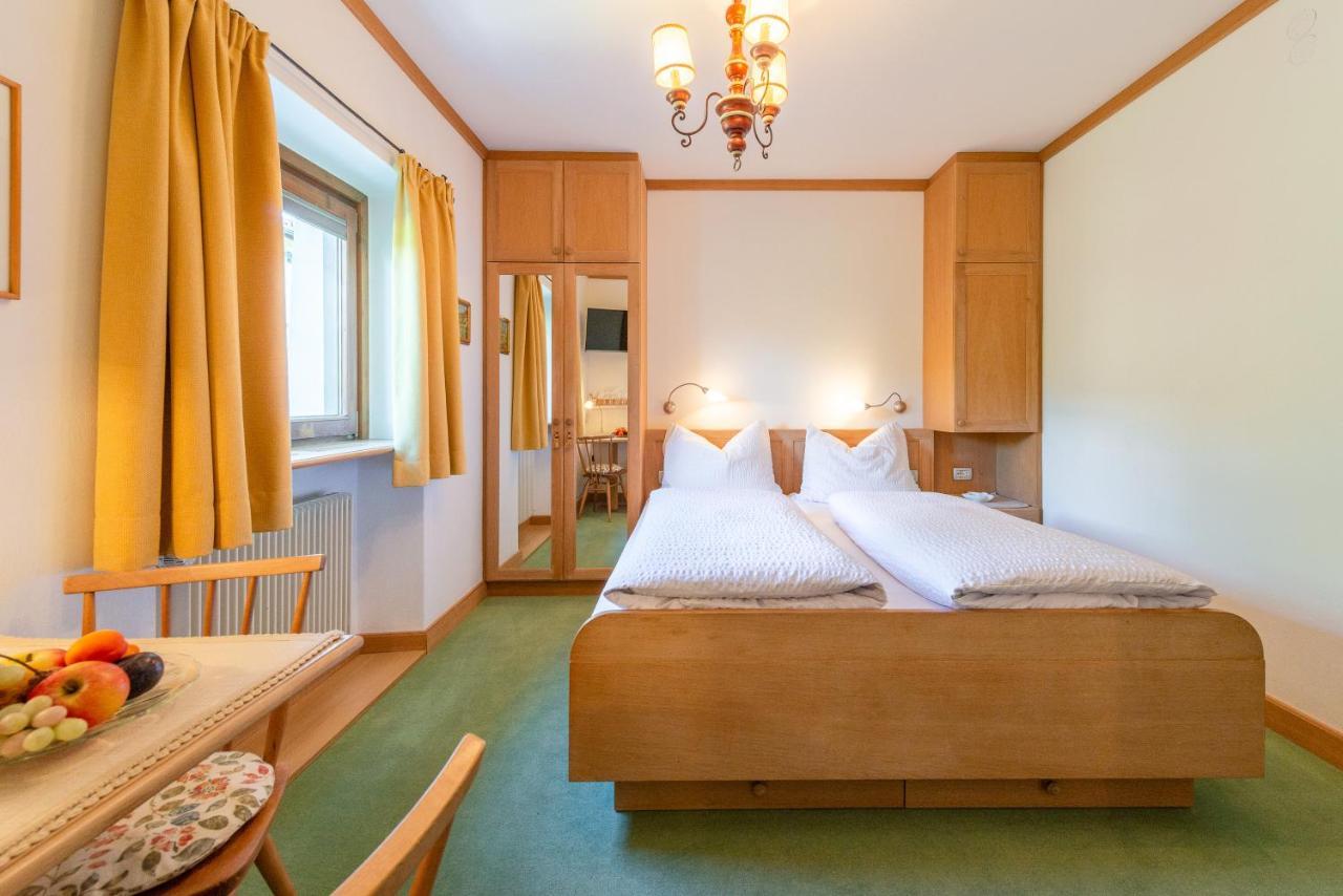 Haus Oberhofer Bed & Breakfast Cornaiano Bagian luar foto